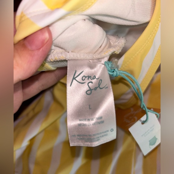 Kona Sol Striped Square Neck One Piece Swimsuit (Large) - Picture 6 of 7